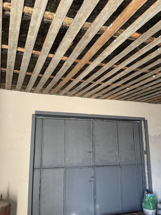 Продам гараж с времянкой