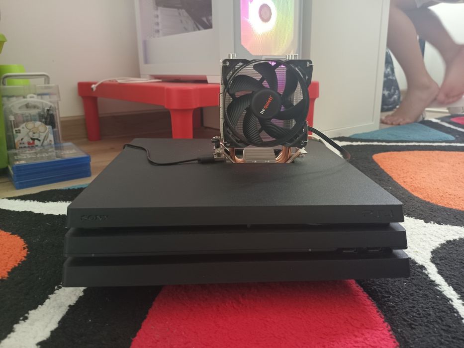 Playstation 4 pro modificat(nu face zgomot)