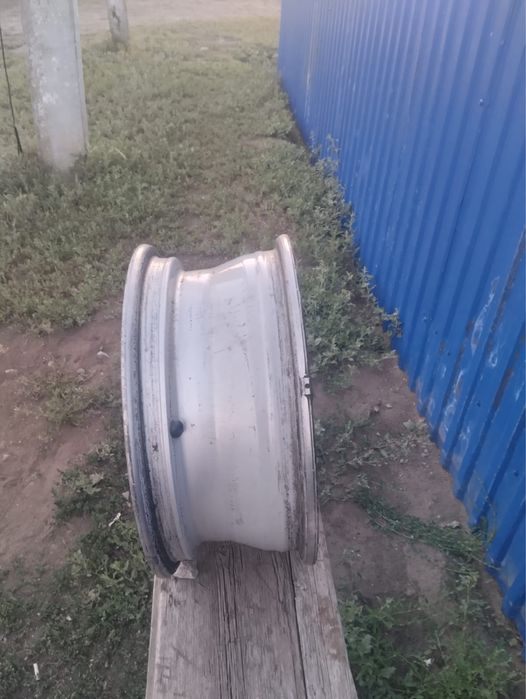 Продам диски на Toyota ipsum