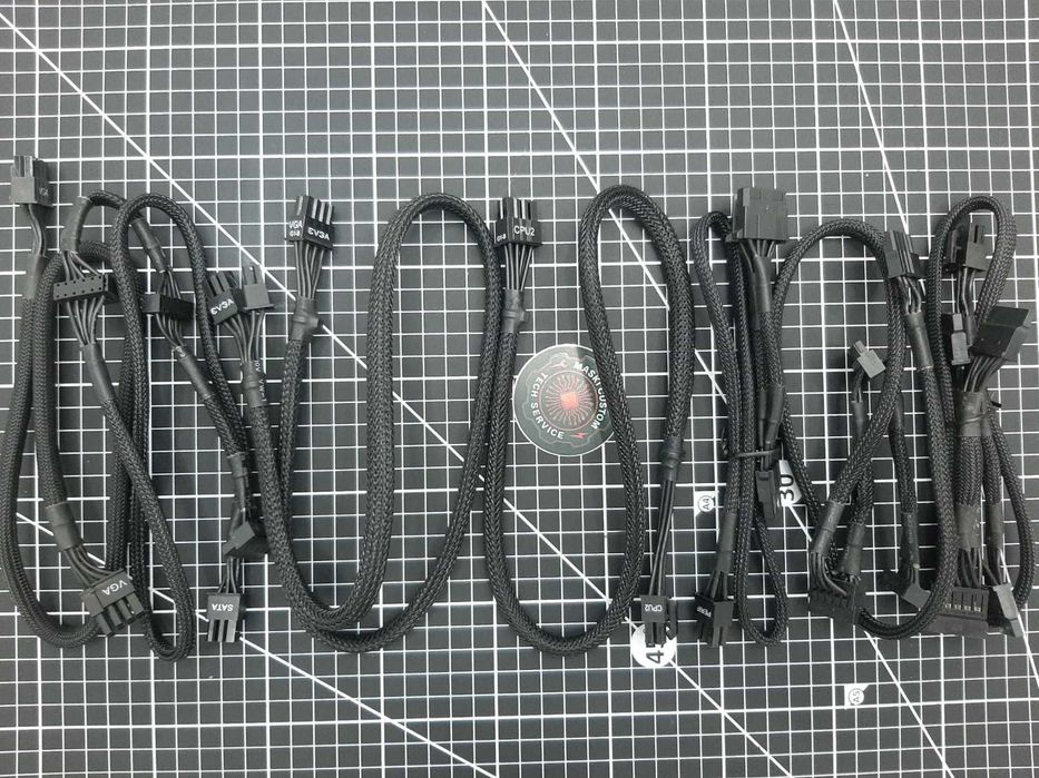 Cabluri modulare de alimentare de la surse precum Corsair / Seasonic / Evga / Thermaltake / Antec / Gigabyte si altele.