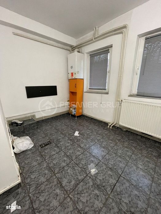 Spatiu comercial 42mp, cu vitrina si vad pietonal, Gara, CT + AC