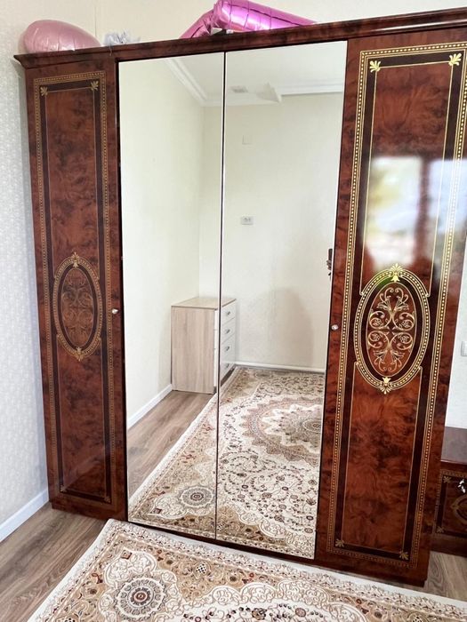 Спальный гарнитур