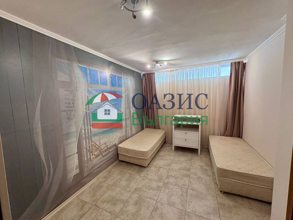 Тристаен апартамент на първа линия в Несебър, България, 83 кв., цена 140 000 евро
