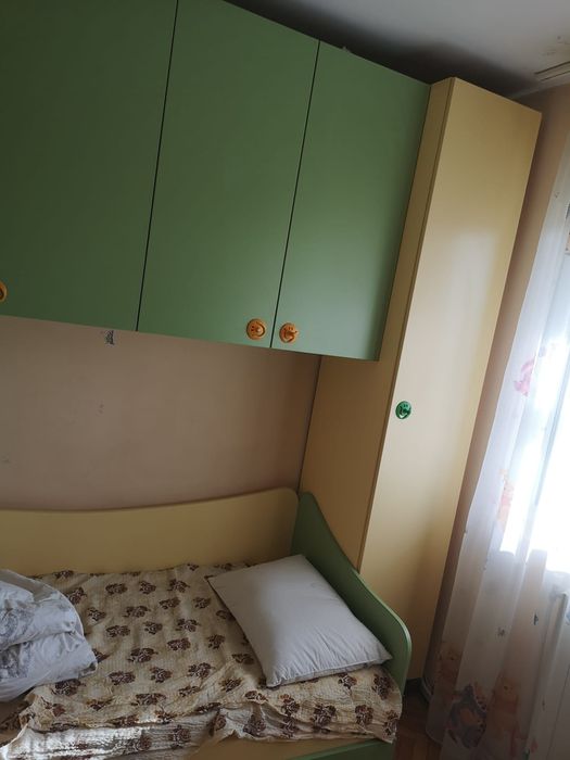 Vând mobilă dormitor copii