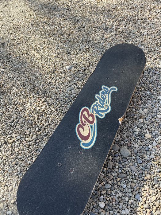 Skateboard de vanzare,stare buna,ideal pentru începatori