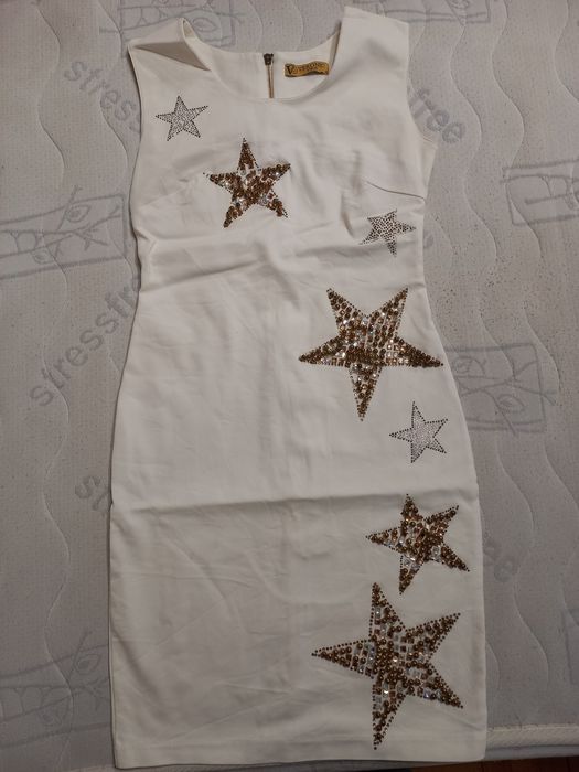 Официална бяла рокля за повод