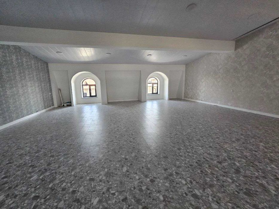 Сергели.Бобур махалляси.3  сотихда 7 хонали зор уй сотаман.