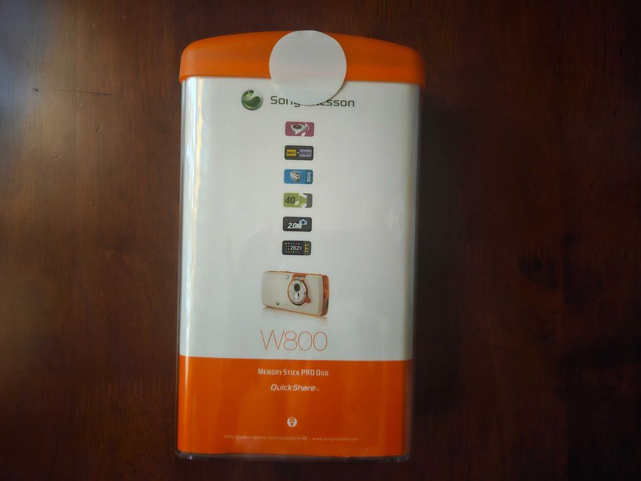 Sony Ericsson W800i – Nou Nouț – Sigilat din Fabrică – Unicat!