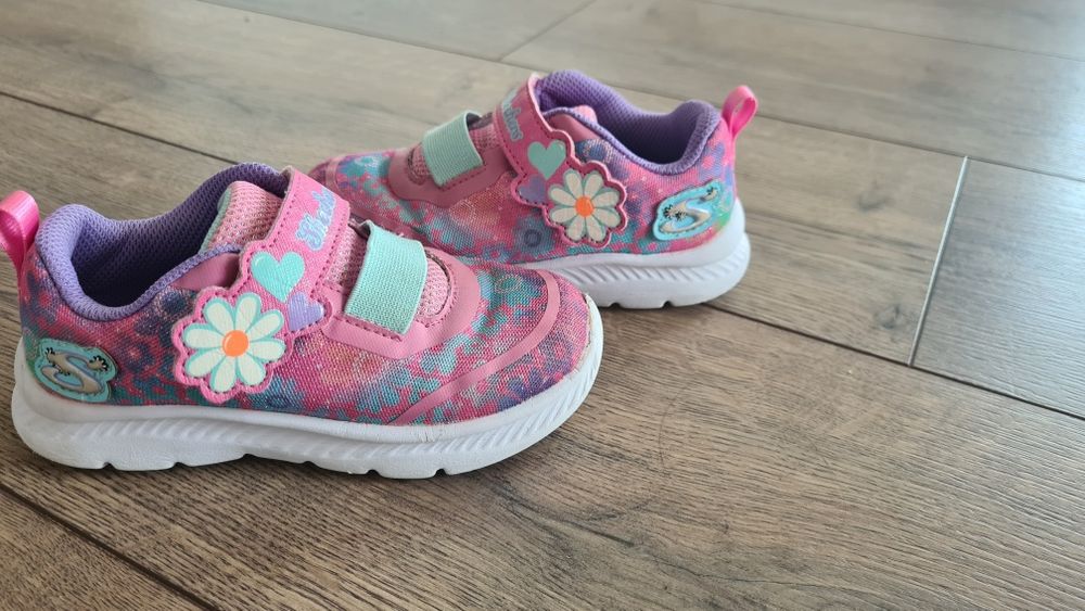 Skechers adidasi  25