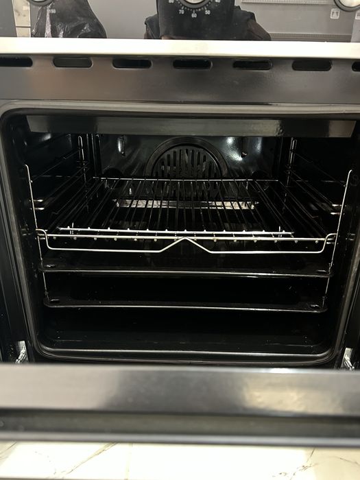 Продается духовая печь Franke