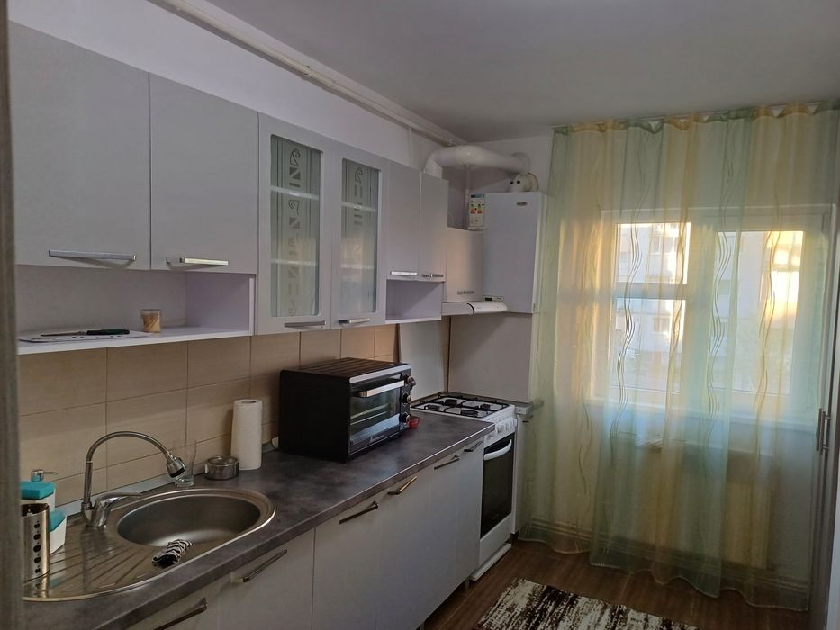 Închiriez apartament