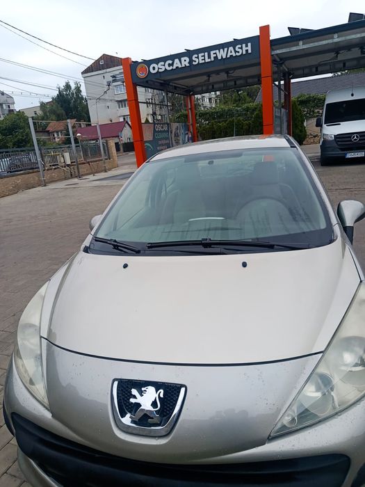 Vând Peugeot 207