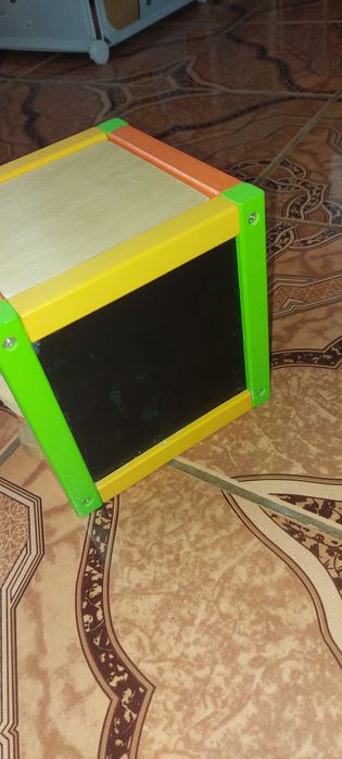 Cub multifuncțional