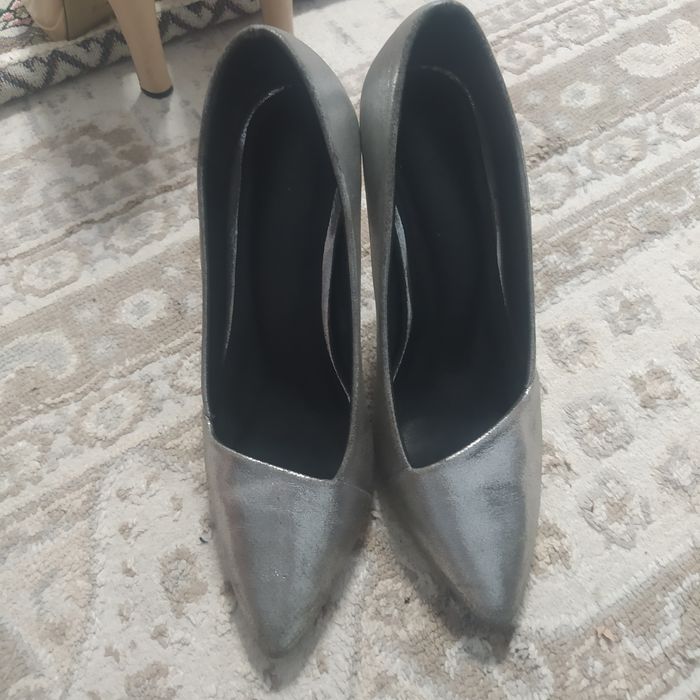 Продаю туфли срочно