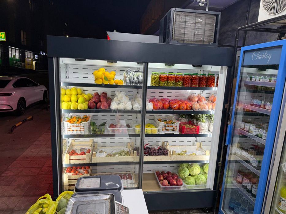 Витринный холодильник