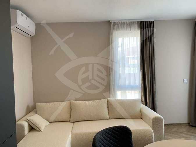 Двустаен апартамент - м-т Пчелина - 181174