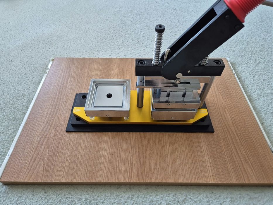 Presa magneti 63x63 mm + cutter + 1100 seturi