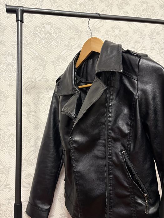 Кожанный куртка.Новый.