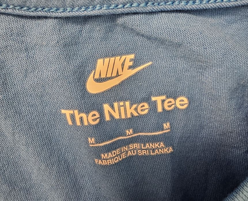Продам оригинальную футболку Nike
