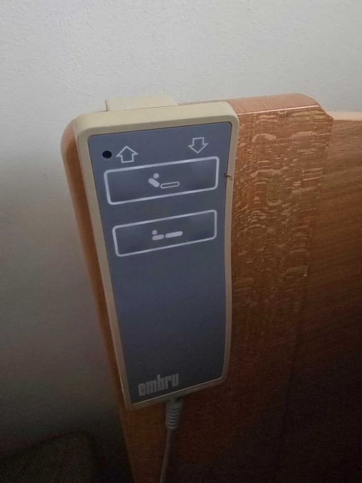 Болнично легло с помпа и декубитален матрак швейцарско Embru