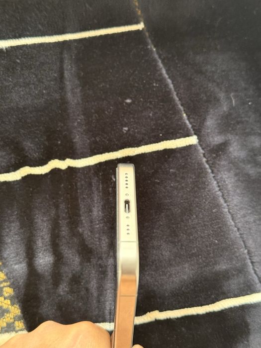 Продаётся Iphone 16 pro 512 Gb LL/A