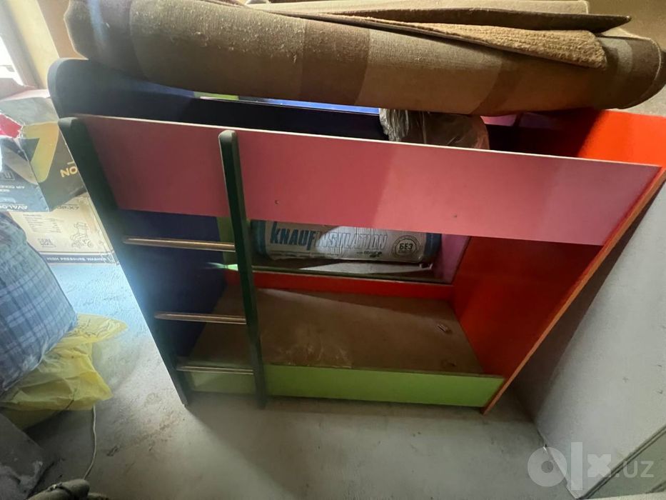 Продается своя двухэтажная кровать 4 та хас