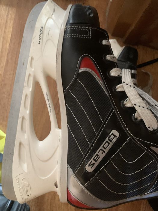 Продаются бу коньки