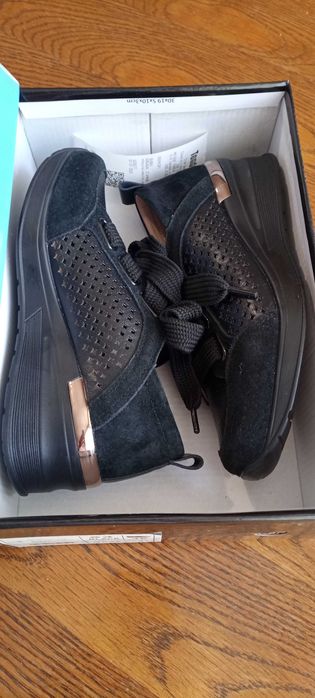 НАМАЛЕНИЕ!!!Естествена кожа обувки Tendenz