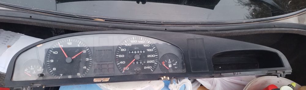 Панель приборов Audi.  Головка блока цилиндров