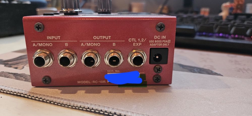 Ефект Boss RC-10