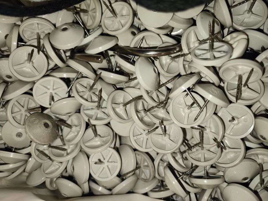 Оборудване за магазин , стойки, манекени, копчета за охрана