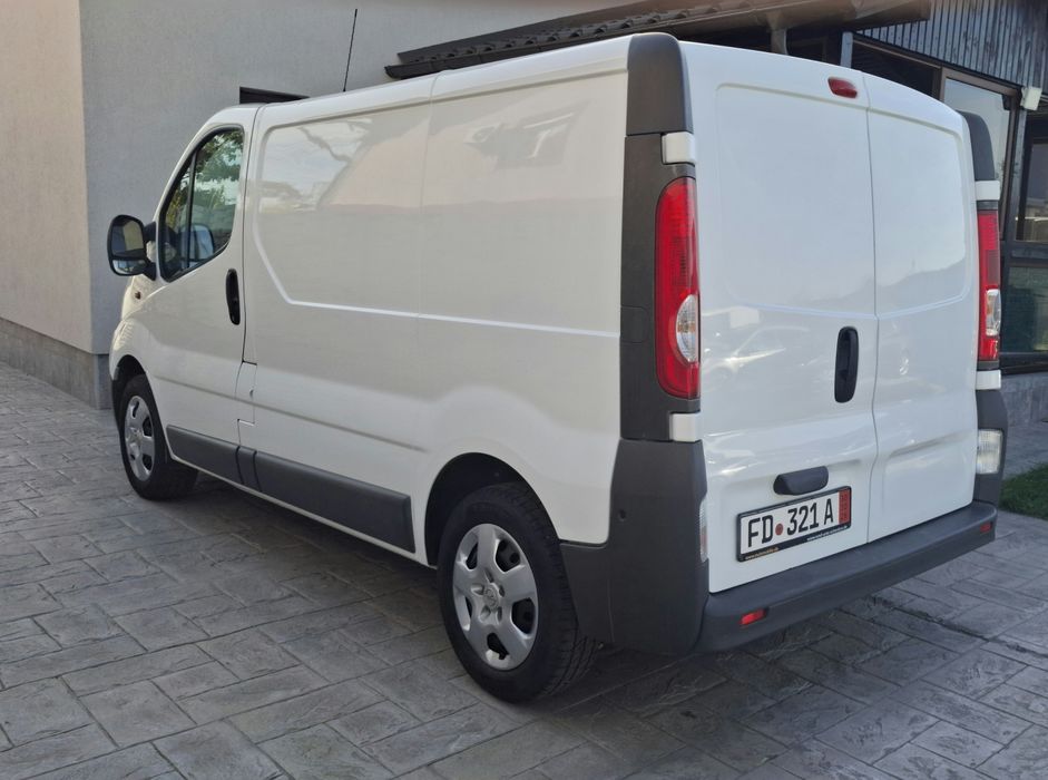 OPEL Vivaro 2014 — imagine 4