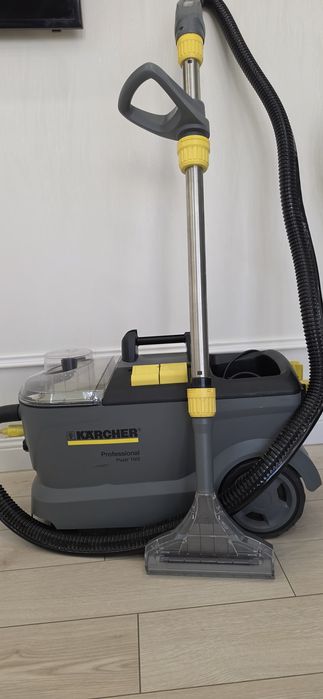 Продам профессиональный моющий пылесос Karcher Puzzi 10/2