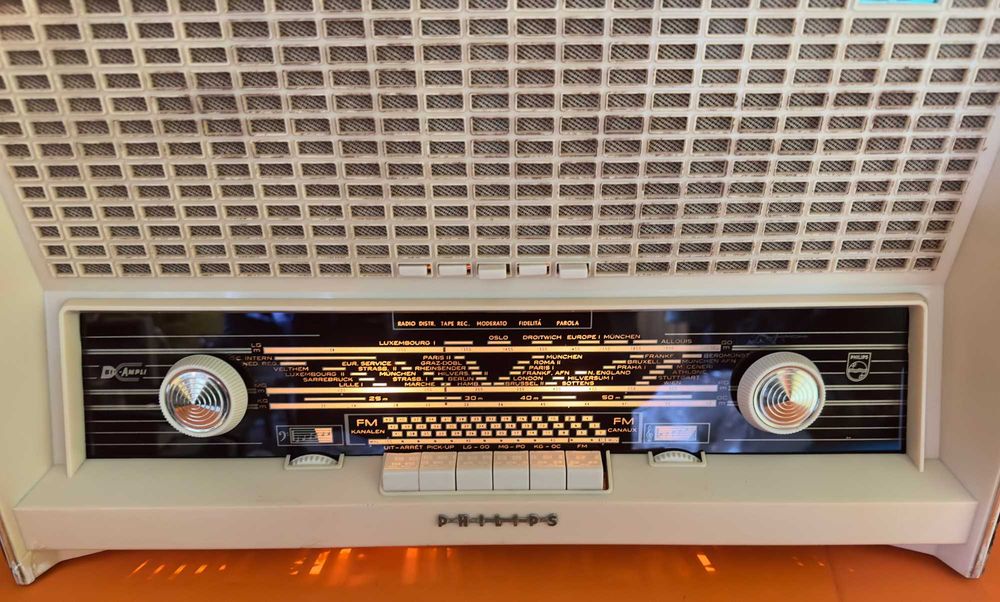 Ретро Лампово Радио Philips Работещо Перфектно