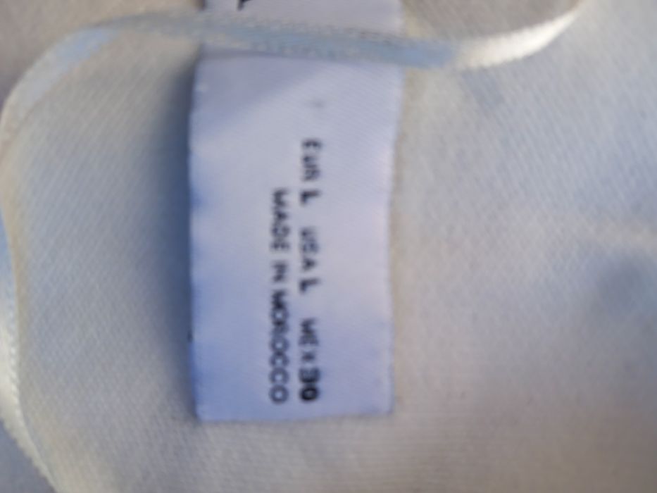 Vând palton alb marca Zara