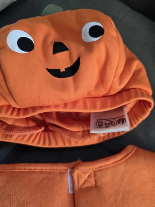 Бебешки костюмчета за фотосесии H&M