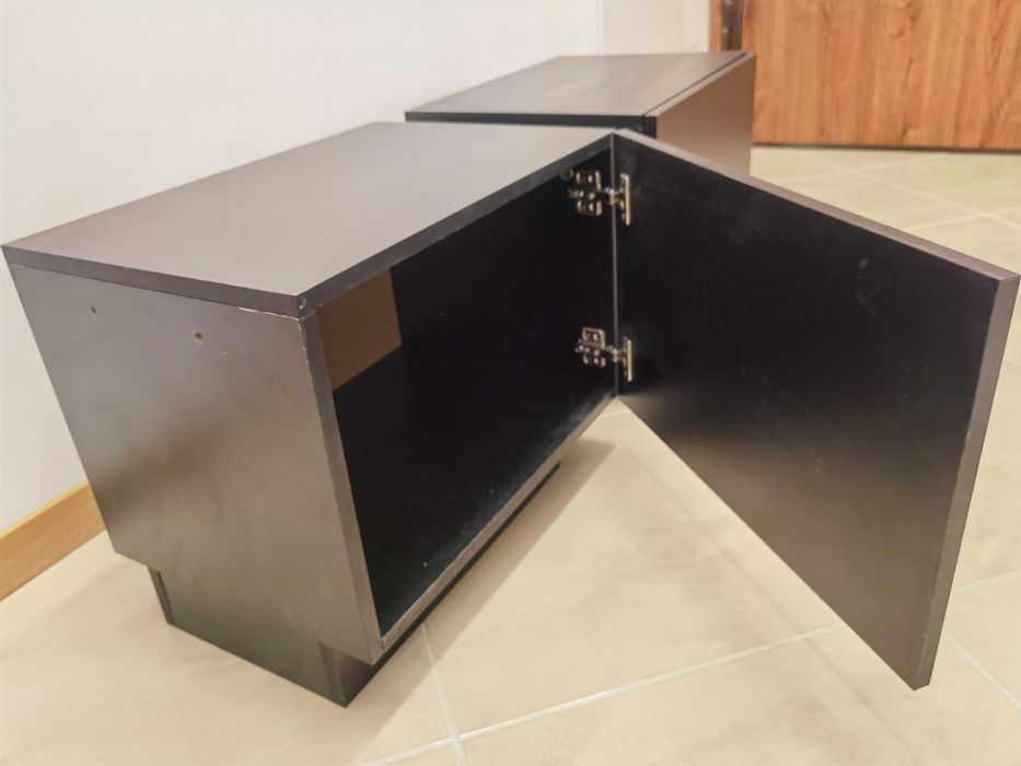 Продавам 2бр ТВ шкафове