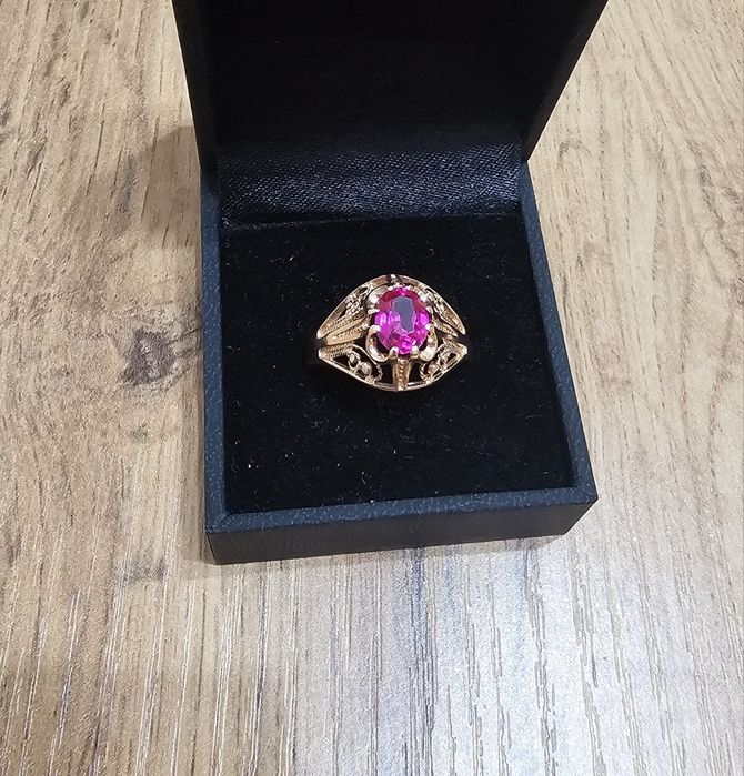 Золотое кольцо с рубином СССР, 583 проба