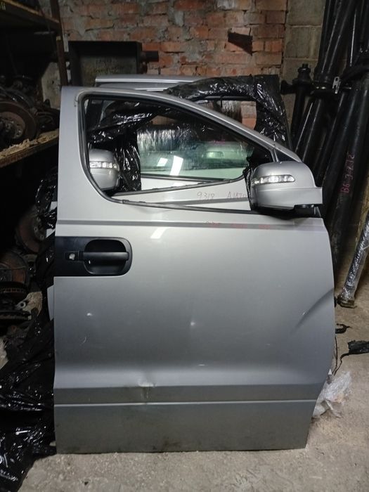 Двери Hyundai Grand Starex