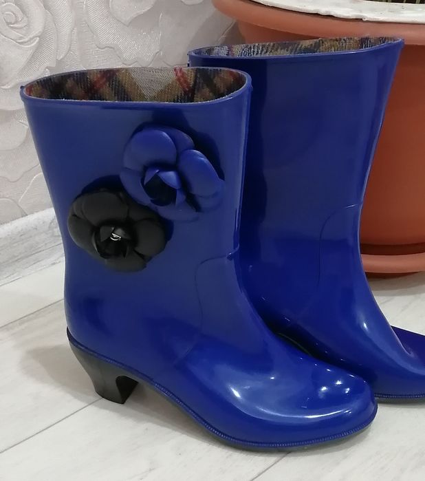 Продам резиновые сапожки