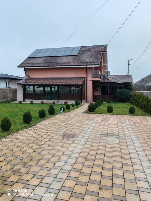 Vând casă Șerbănești