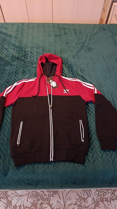 Trening Adidas, gros