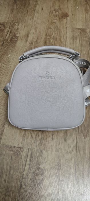 Rucsac- geantă impecabil