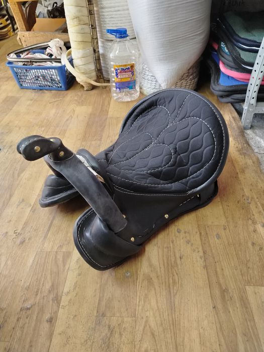 седло для лошади