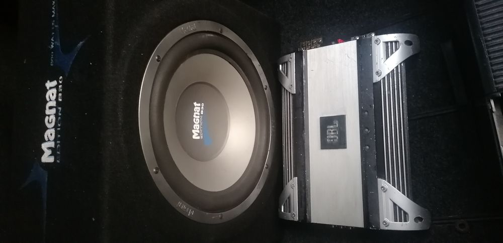 Subwoofer auto magnat