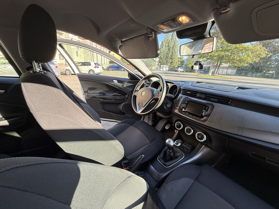 Alfa Romeo Giulietta – 2014, Benzină, Stare Excelentă