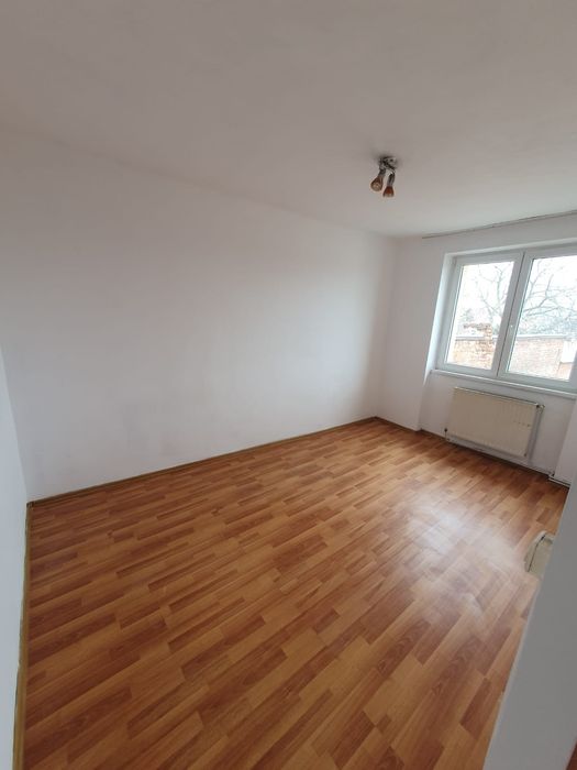 Apartament de Vanzare
Situat pe strada Vasile Lucaciu NEGOCIABIL DIRECT CU VANZATORUL