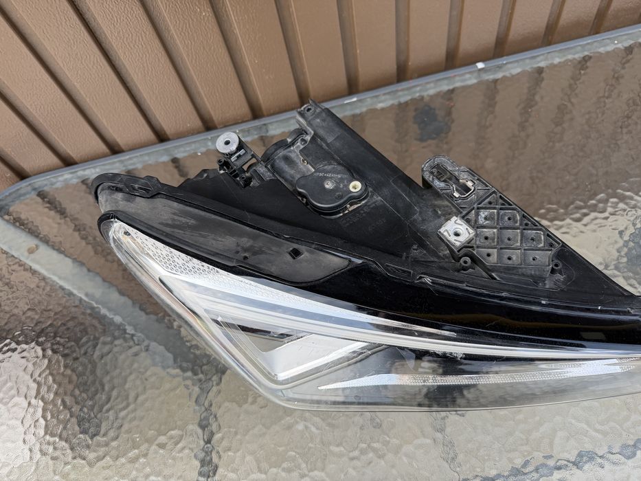 Far dreapta Seat cupra formentor