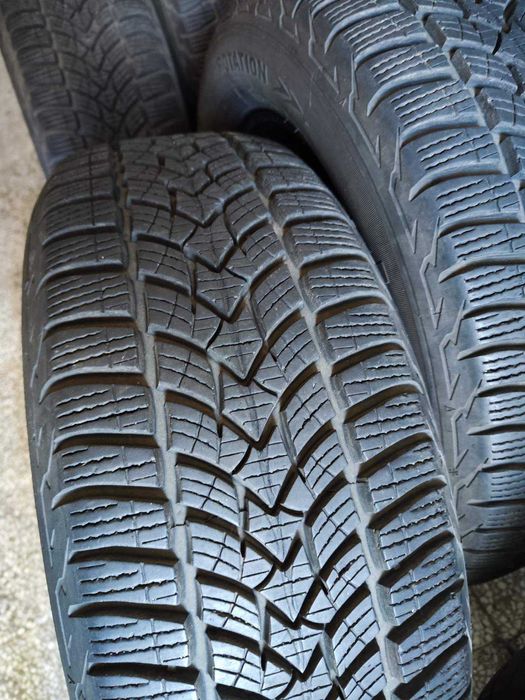 Продавам зимни гуми VOYAGER WINTER MS 215/60/16.