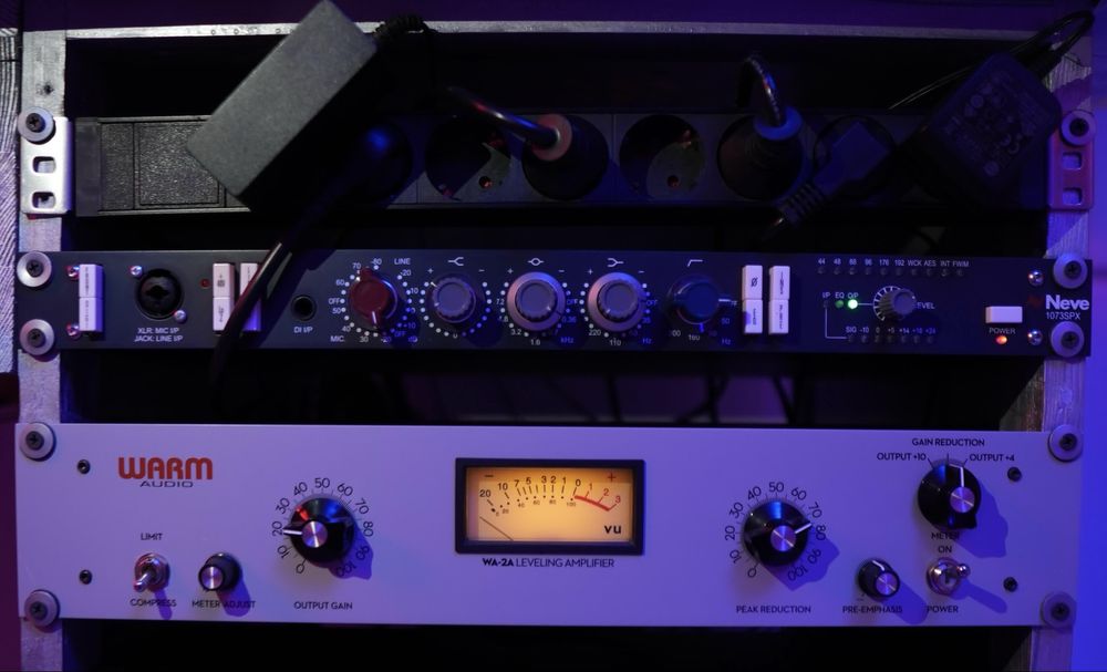 STUDIO Muzical,Videoclipuri,Sedinte Foto,Reclame,Continut Social Media